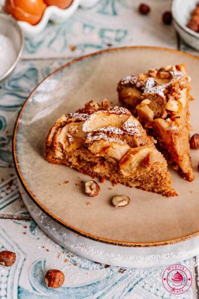 easy and quick apple hazelnut cake