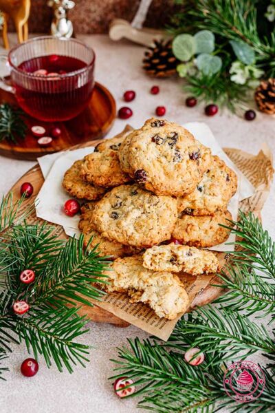 ciastka z płatkami owsianymi i białą czekoladą
