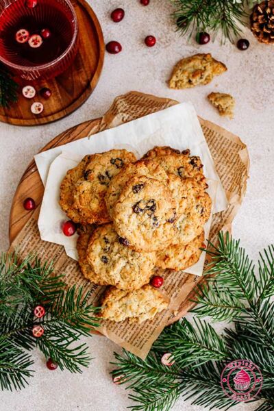 ciastka owsiankowe z żurawiną i białą czekoladą