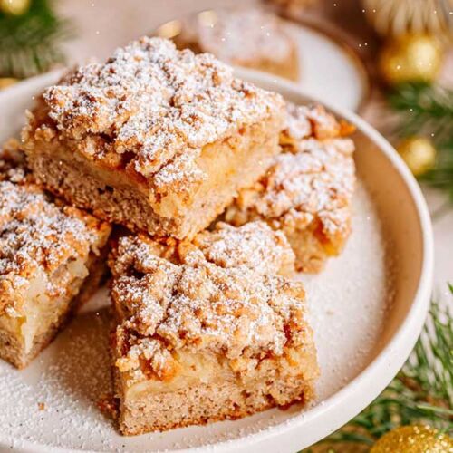prosta szarlotka na cieście piernikowym