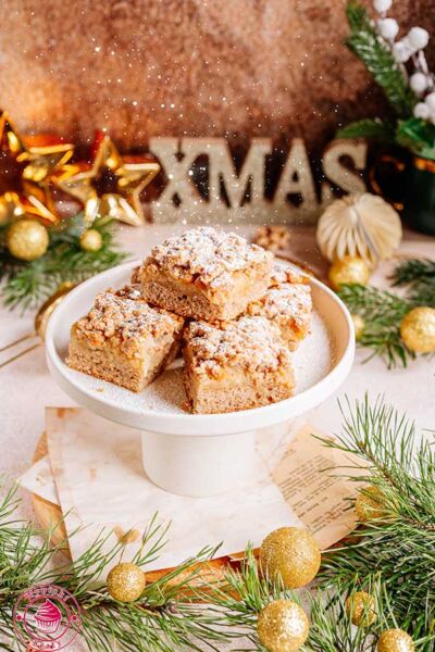 gingerbread apple cake for christmas