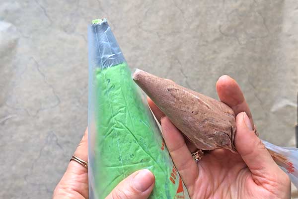 Kruche maślane ciastka choinki ciasto na ciastka przełożone do woreczków