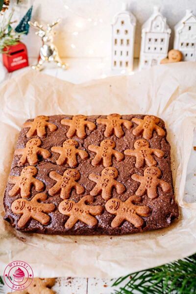 simple gingerbread brownie cake przepis na piernikowe brownie z pierniczkami na wierzchu