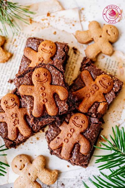brownie czekoladowo-piernikowe przepis krok po kroku proste czekoladowe ciasto brownie pieczone z pierniczkami