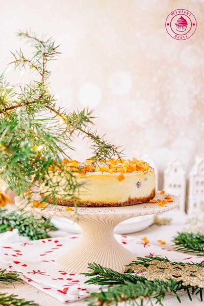 domowy świąteczny sernik z makiem i białą czekoladą na korzennym kruchym spodzie świąteczny seromakowiec z białą czekoladą i korzenn