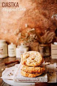 Easy Raspberry Cookies cappuccino cookies with white chocolate