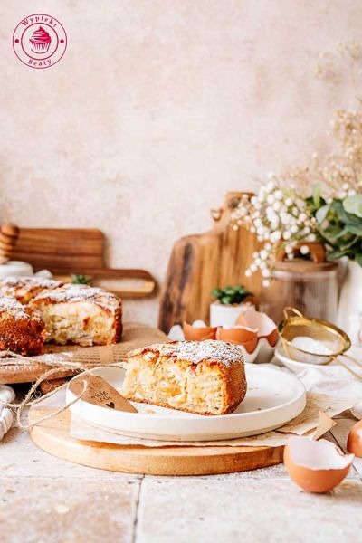 puszyste i wilgotne ucierane ciasto z jabłkami i mielonymi migdałami prosty przepis proste ciasto migdałowe pieczone z jabłkami dokładny przepis