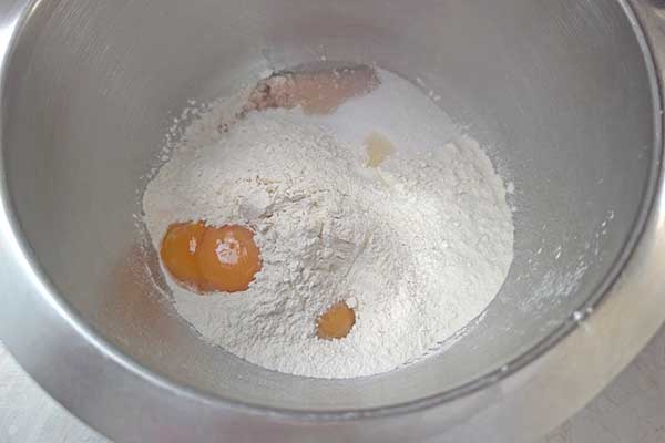 Domowe pączki tiramisu składniki na ciasto drożdżowe na pączki