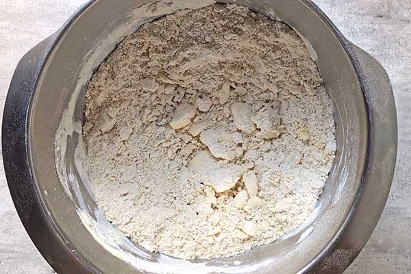 Kruche ciastka kifli mąka krótko zagnieciona z masłem na ciastka