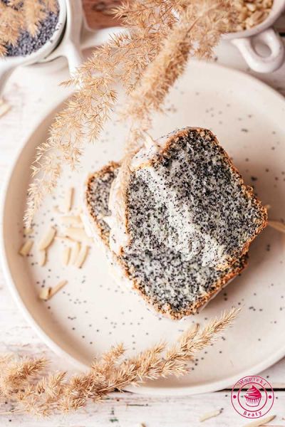simple recipe for a quick poppy seed cake without egg yolks speckled cake (piegusek) with poppy seeds step-by-step recipe