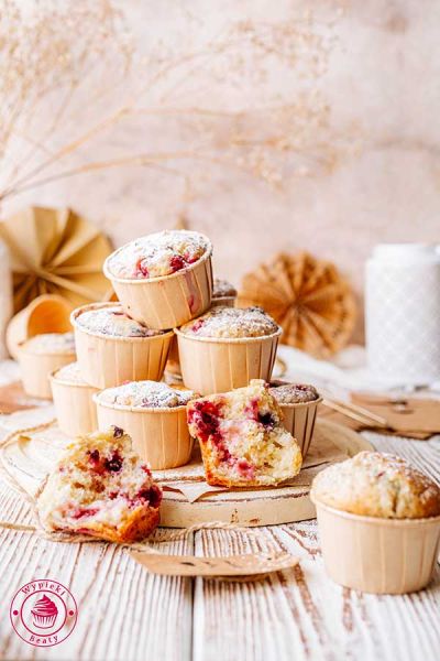 proste i szybkie cytrynowe muffinki pieczone z mrożonymi owocami przepis dla początkujących szybkie muffinki z owocami idealne dla dzieci do lunch boxa