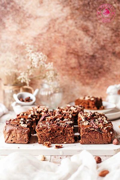 wegańskie ciasto z daktyli prosty przepis szybki przepis na dietetyczne ciasto z daktyli i masła orzechowego