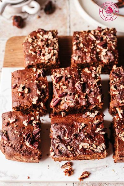 proste ciasto dla alergików bez jajek daktylowe ciasto z orzechami przepis krok po kroku