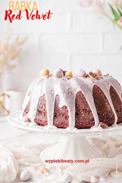Babka Red Velvet przepis na prostą wilgotną babkę na wielkanoc z kakao i czerwonym barwnikiem