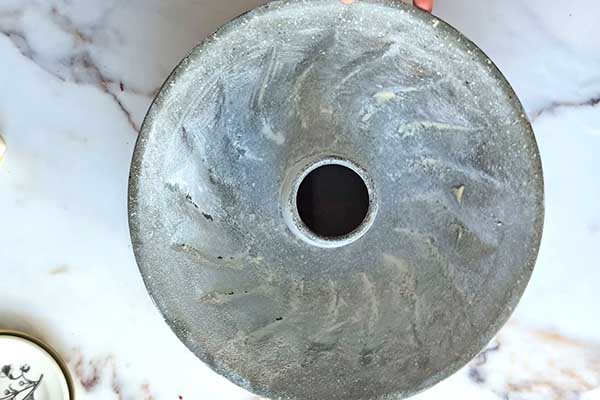 Babka Red Velvet forma do babki przygotowana do pieczenia