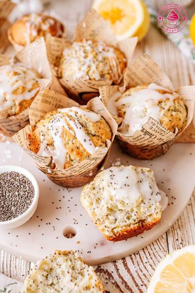 proste i wilgotne muffiny z jogurtem greckim i ricottą oblane lukrem cytrynowym muffiny z serkiem dla sportowców przy treningu