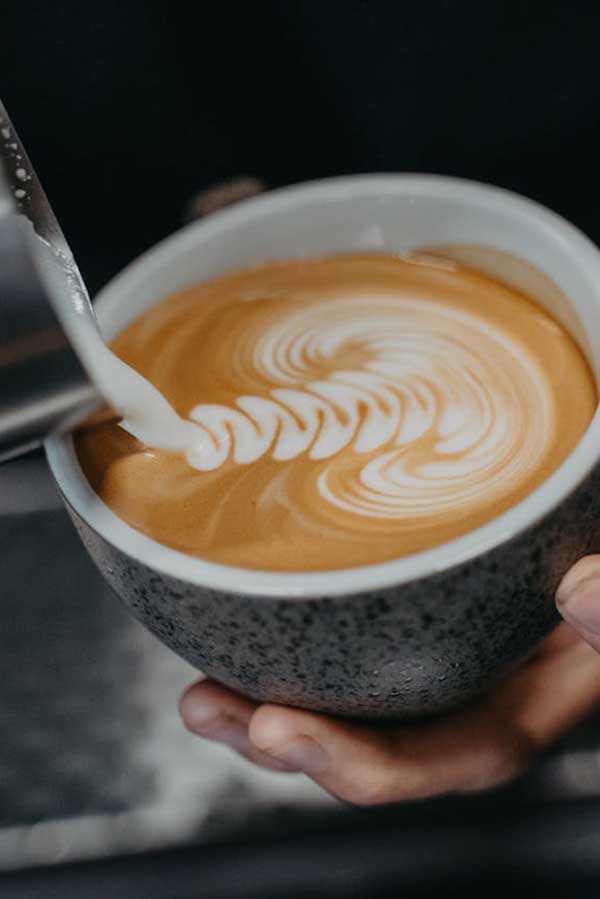 jak zacząć pracę w cukierni