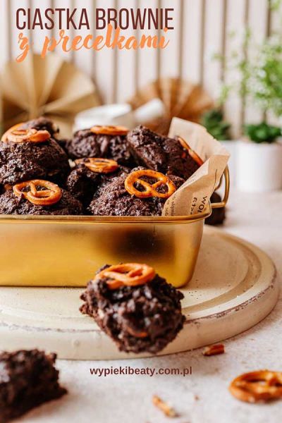 Ciastka brownie z precelkami domowe ciastka brownie z precelkami przepis krok po kroku