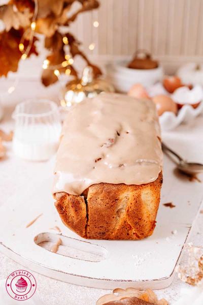 cynamonowe ciasto oblane słodkim cynamonowym lukrem dwukolorowa babka cynamonowo-waniliowa przepis krok po kroku